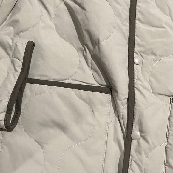 Original Use Quilted Jacket in Sage and Dark Olive - Picture 3 of 4